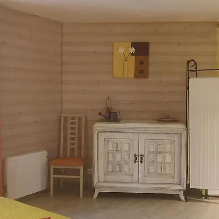 Prázdninový dům Cosy, Sur Jardin, Terrasse Privee, Parking Au Calme En Rdc
