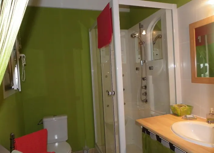 بيت للعطل Cosy, Sur Jardin, Terrasse Privee, Parking Au Calme En Rdc Gémozac